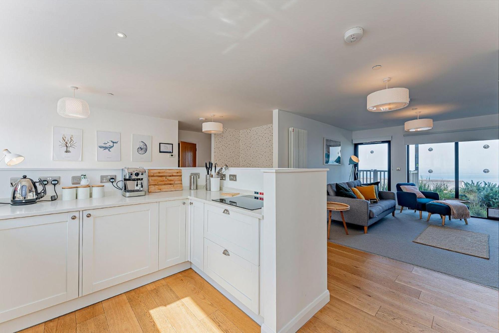 2 Bed Ground Floor Apartment - 11 Plas Pistyll Exteriör bild